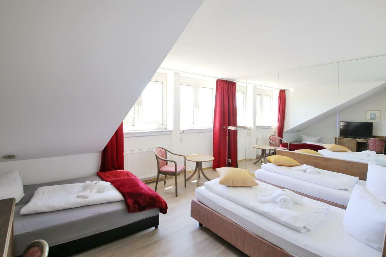 Hotel Kick Rauenberg  Buitenkant foto